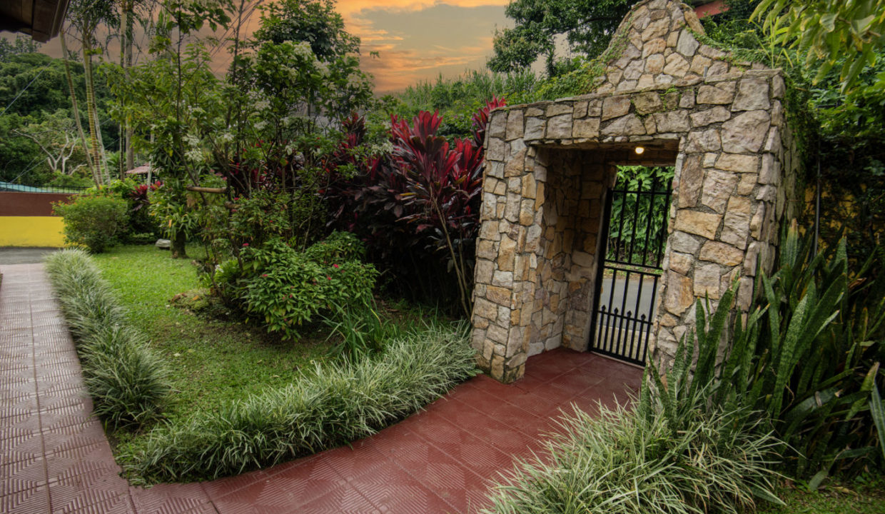 2025-LA TERRAZA GUEST HOUSE-HOTEL-19