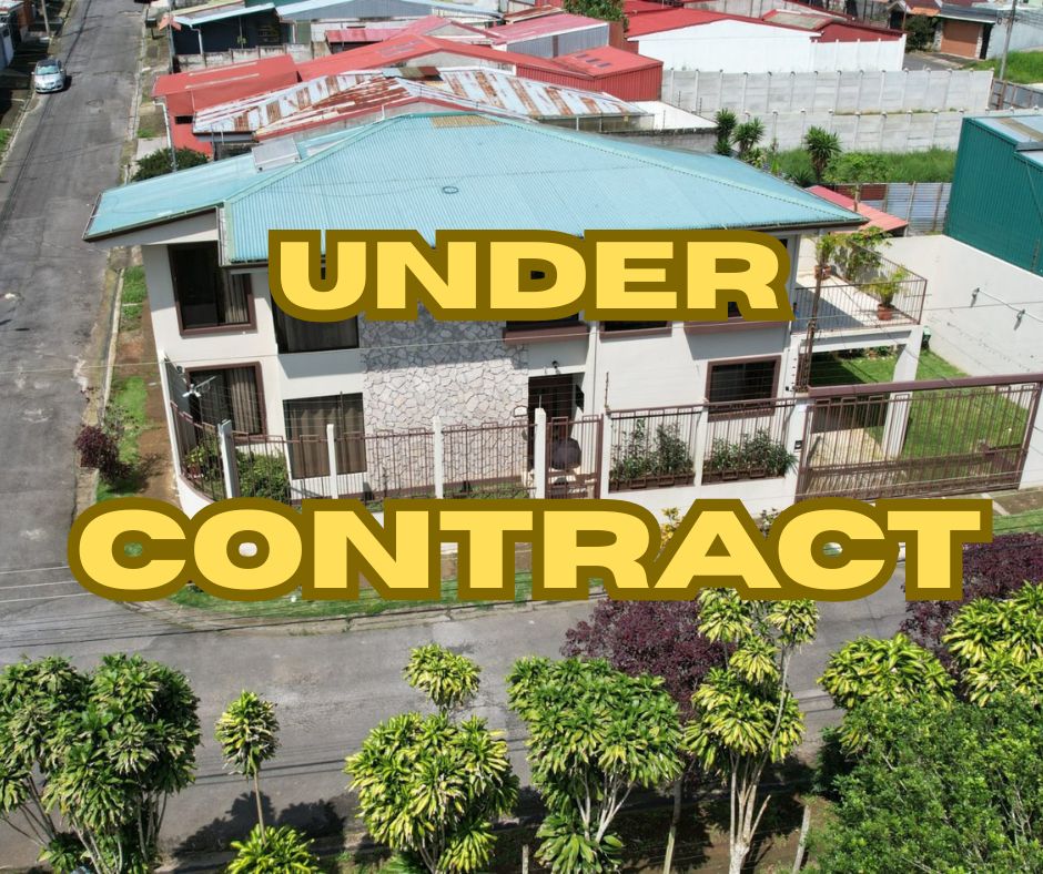 Beautiful 4BR Home on Corner Lot in Las Lomas, San Ramon