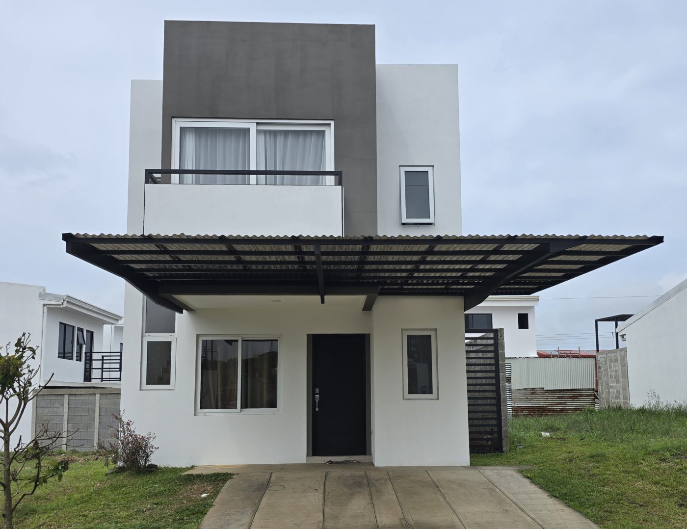Contemporary 2 Bed/2.5 Bath Home in Gated Community, 5 Minutes to Downtown San Ramon