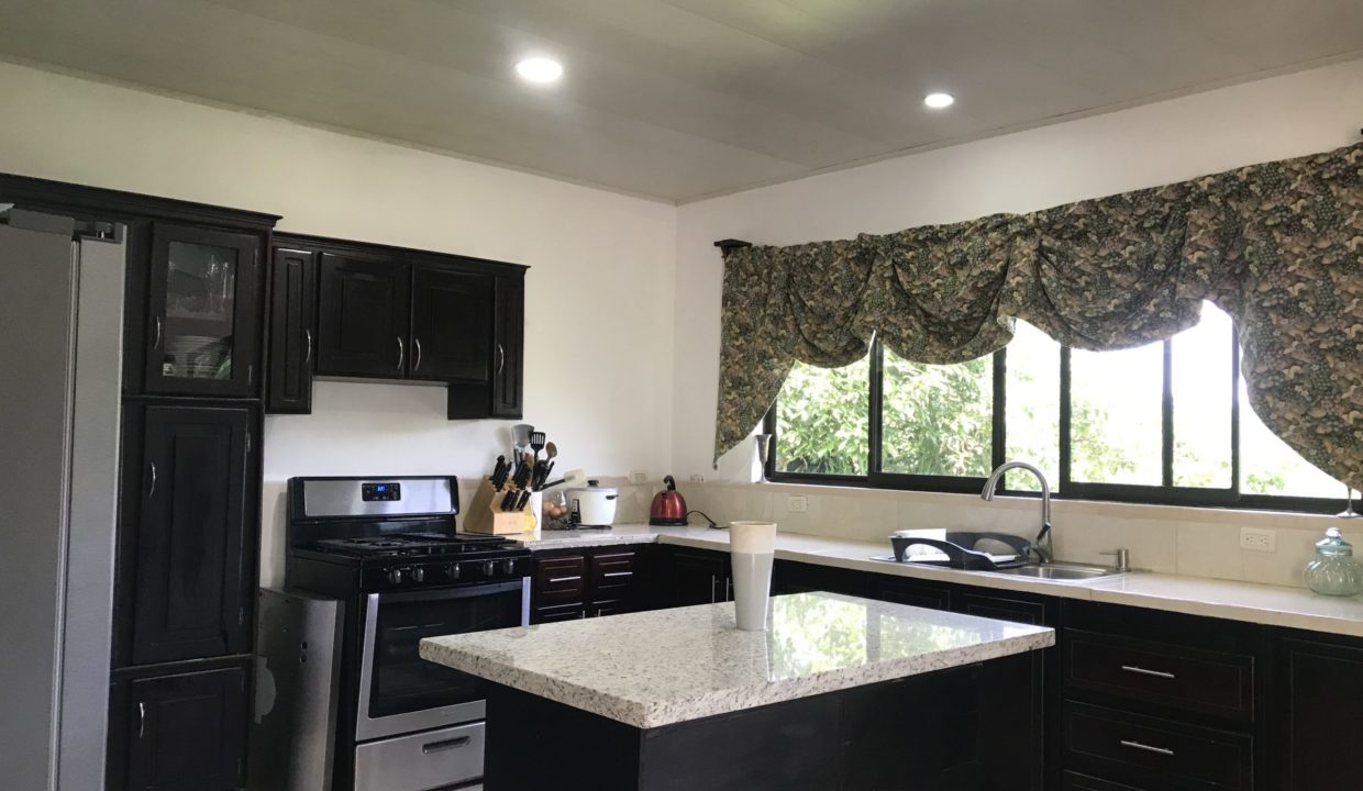 furnishedrentalinthemountainsIMG_0289