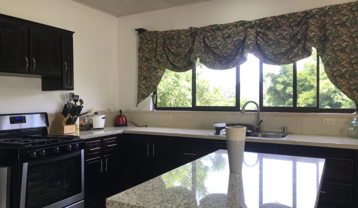 furnishedrentalinthemountainsIMG_3226