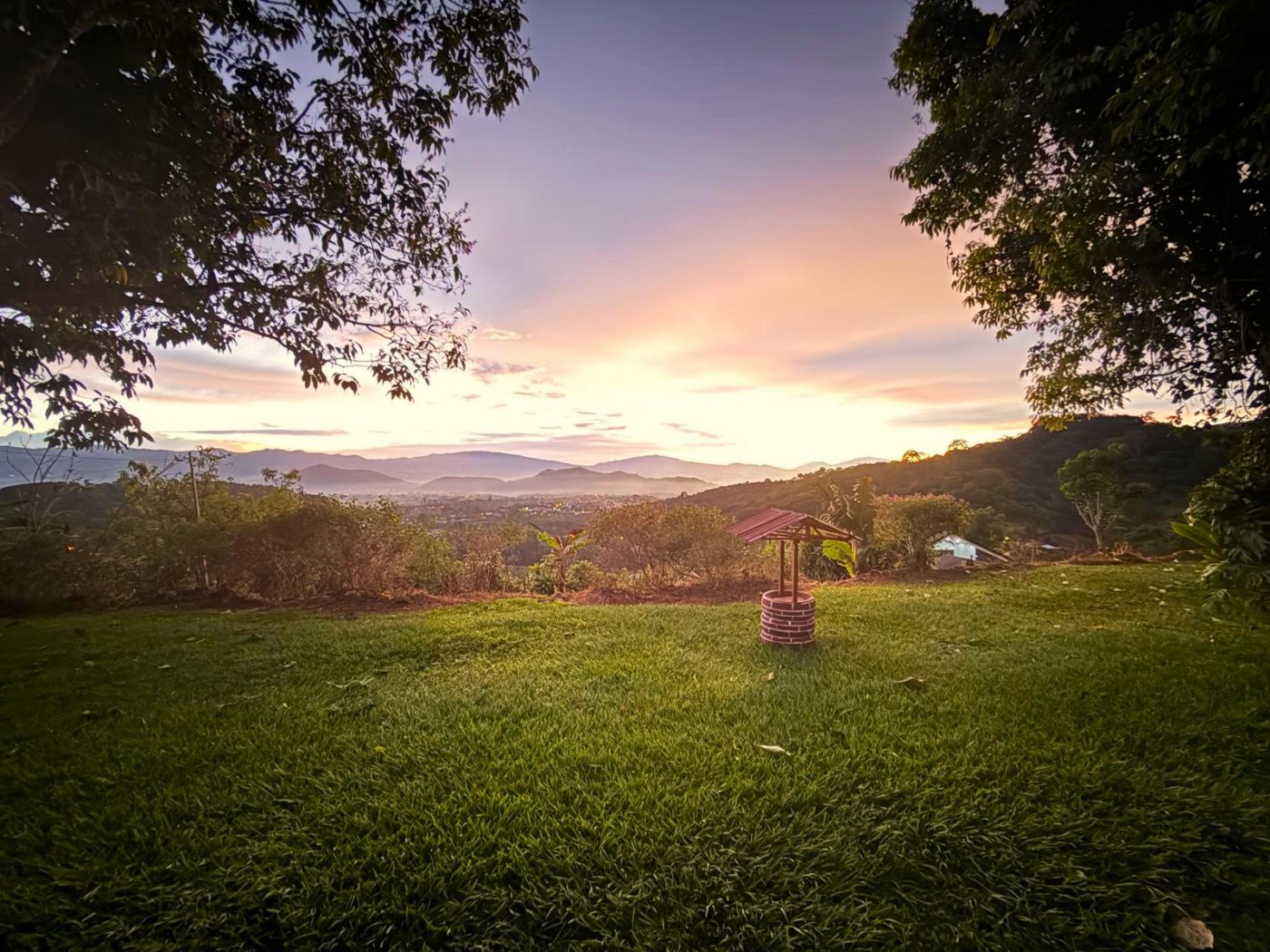 2 BR Home with Rancho and Amazing Views on 1.8 Acres