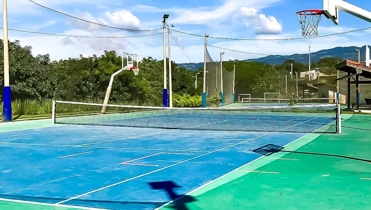 NEW-Beautiful-lot-with-nice-views-in-Montezuma-gated-community-Grecia-2