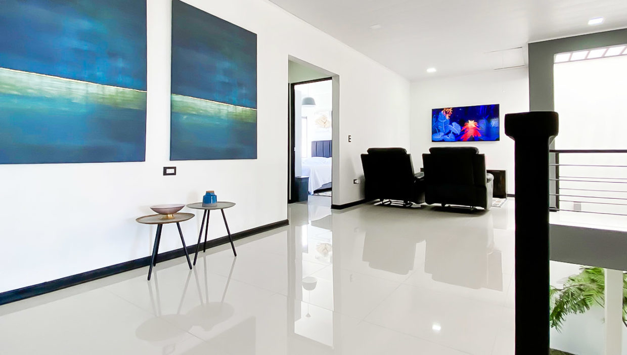 Amazing-Contemporary-House-rent-Condo-Palma-Real-furnished-21