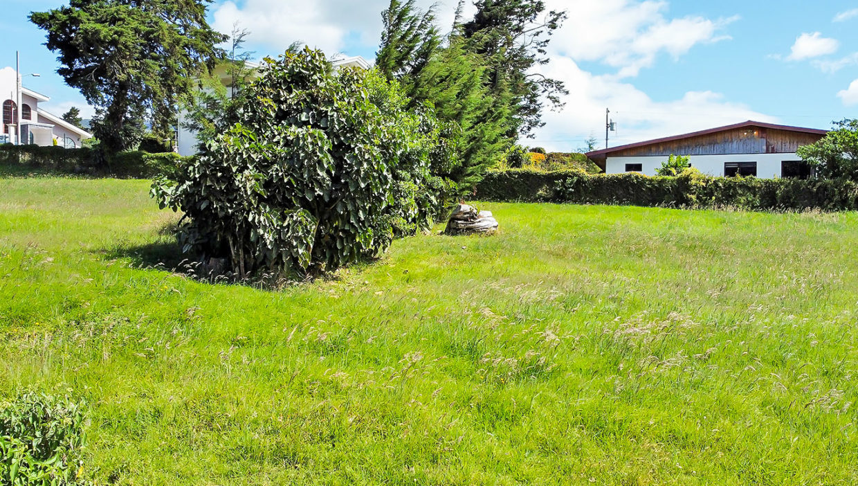 Beautiful-lot-in -condominium-Fraijanes-Alajuela-12