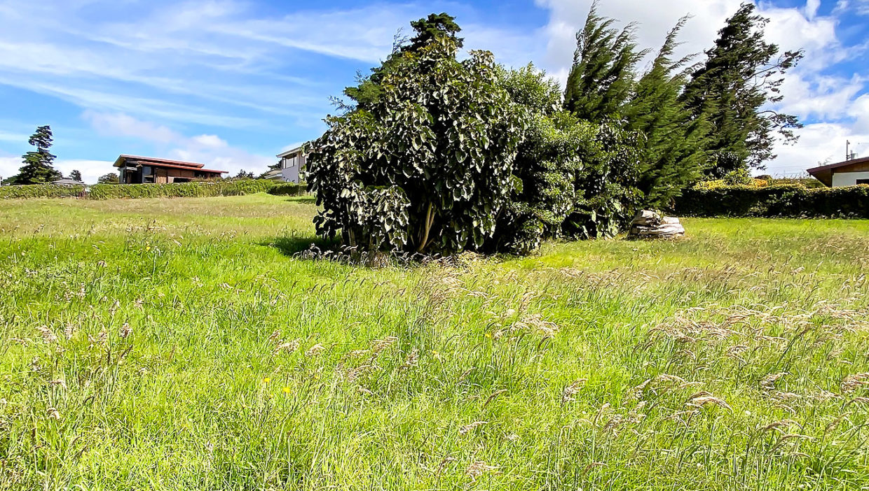 Beautiful-lot-in -condominium-Fraijanes-Alajuela-3