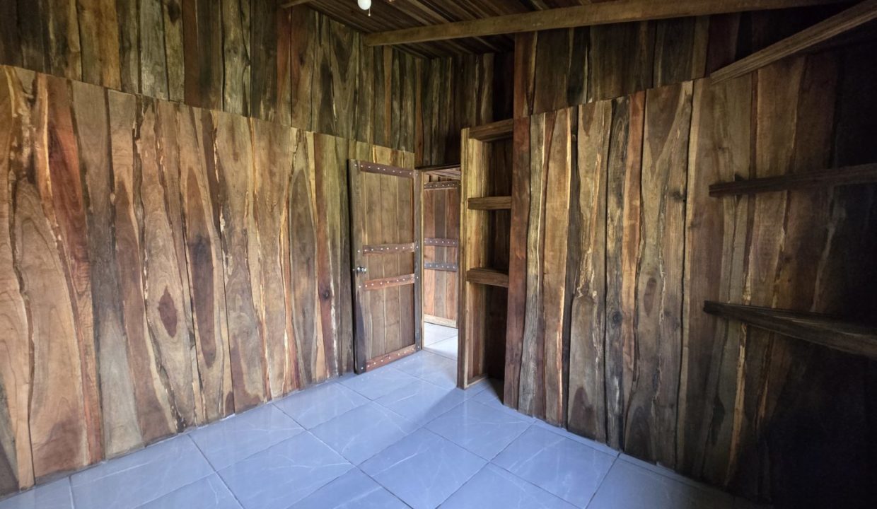 Cabin2BR2a