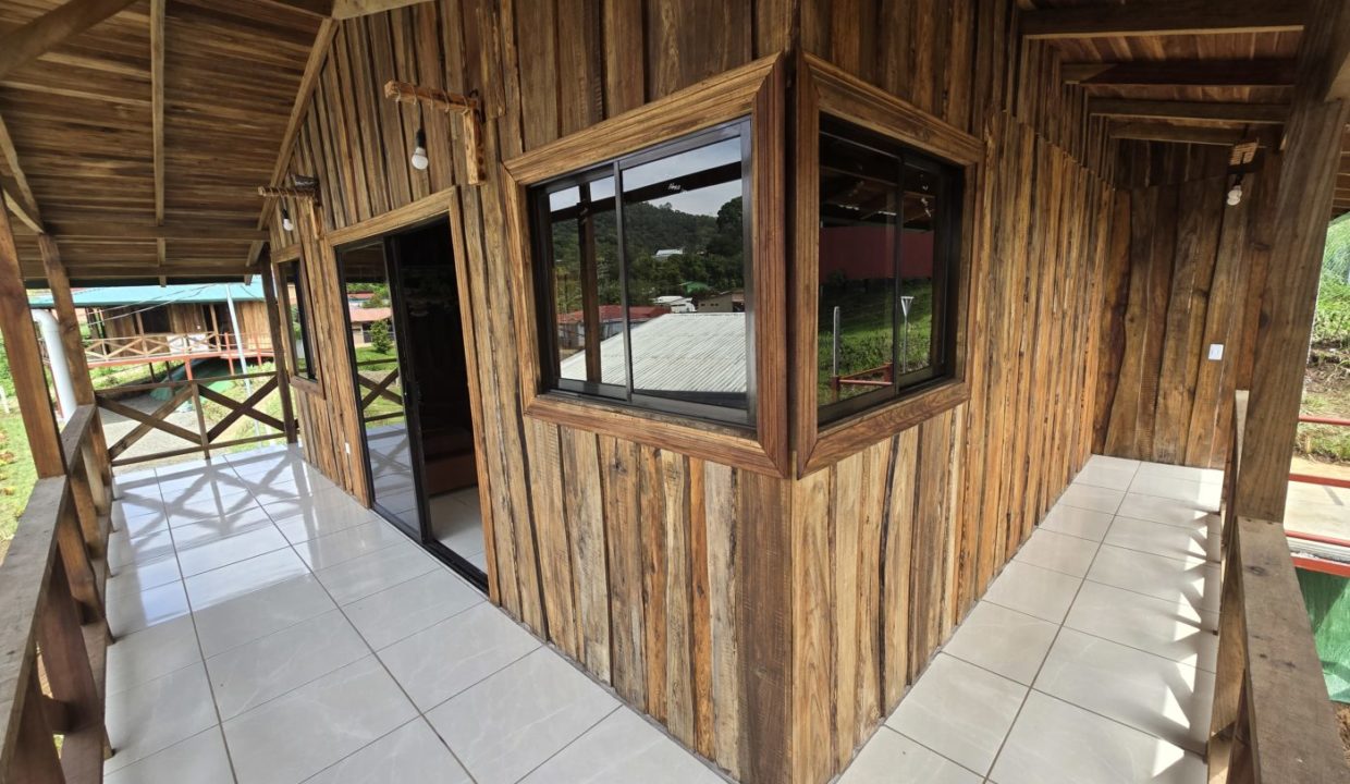 Cabin3Balcony
