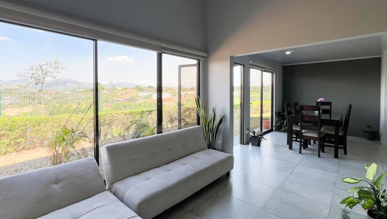 Gorgeous-house-with-spectacular-views-for-sale-Montezuma-condo-Grecia-16