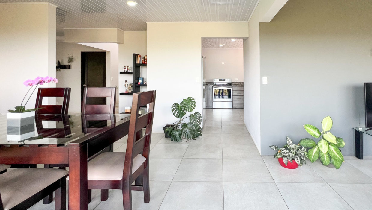 Gorgeous-house-with-spectacular-views-for-sale-Montezuma-condo-Grecia-17