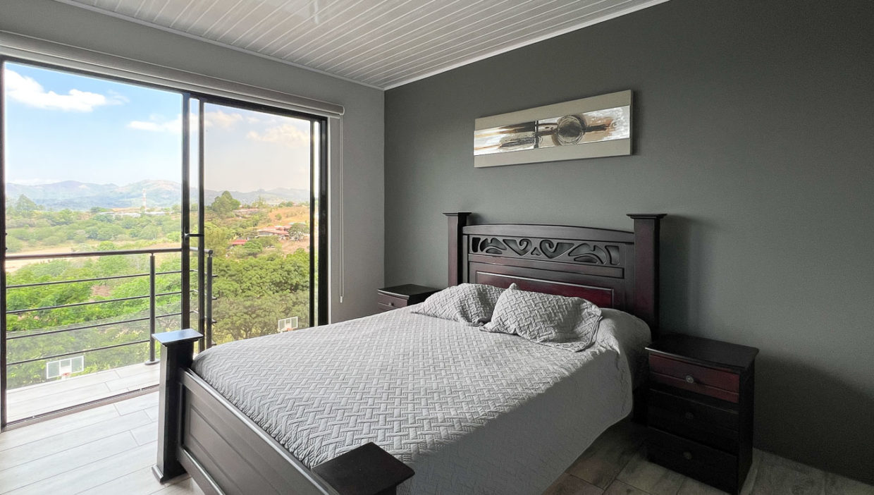 Gorgeous-house-with-spectacular-views-for-sale-Montezuma-condo-Grecia-24