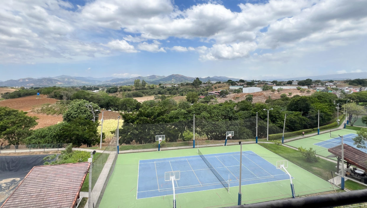 Gorgeous-house-with-spectacular-views-for-sale-Montezuma-condo-Grecia-30