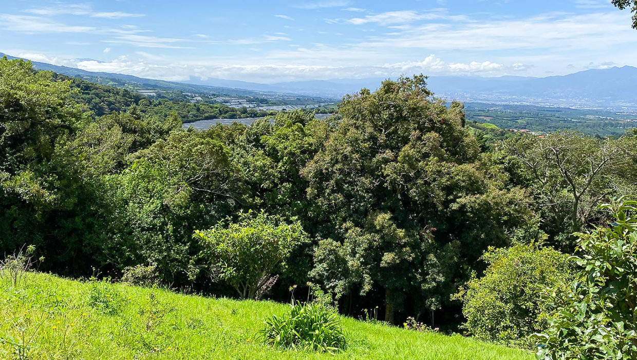 Lot-with-spectacular-views-in-Sabana-Redonda-Poas-3
