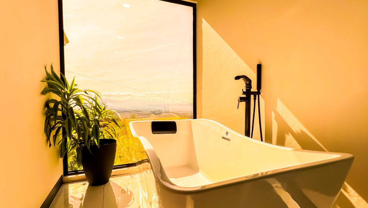 One-Story-modern-house-for-sale-with-great-views-Cirri-Naranjo-19