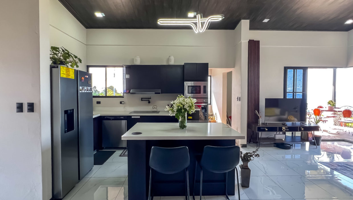 One-Story-modern-house-for-sale-with-great-views-Cirri-Naranjo-6