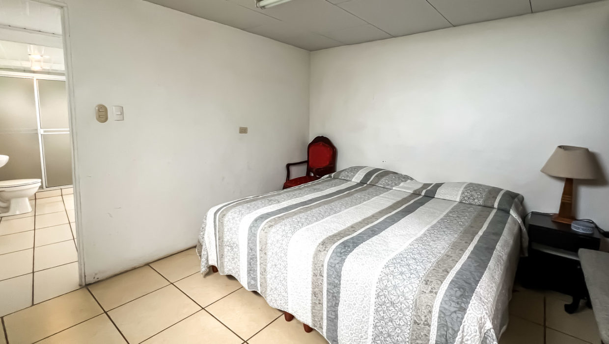 Spacious-4-bedroom-country-house-w-pool-for-rent-Tacares-Grecia-15
