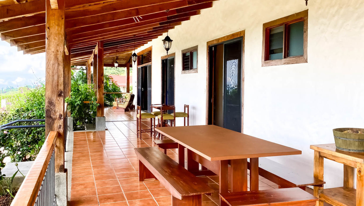 Stunning-home-and-property-with-views-and-terrace-in-Poas-Alajuela-20