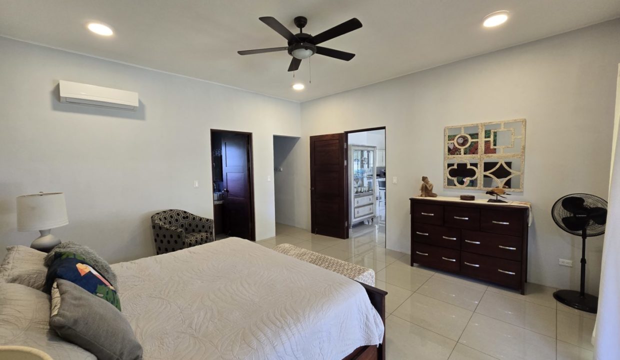 bedroom1