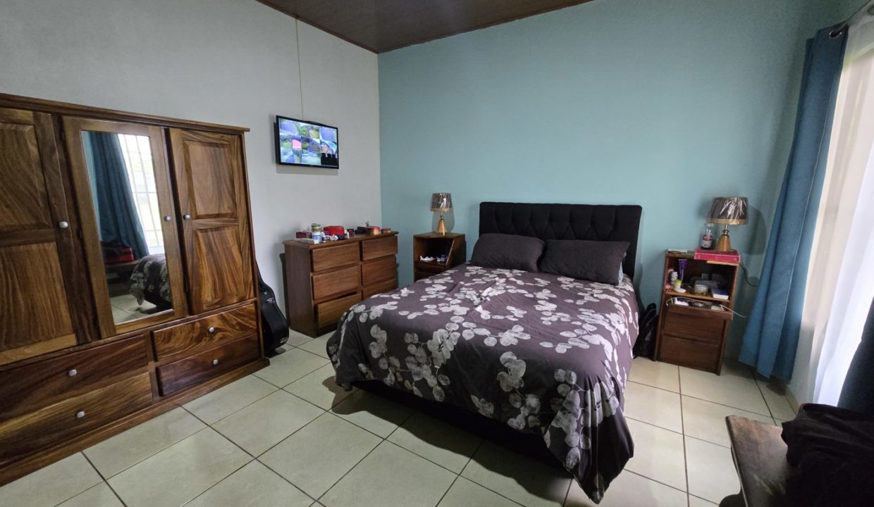 mainbedroom