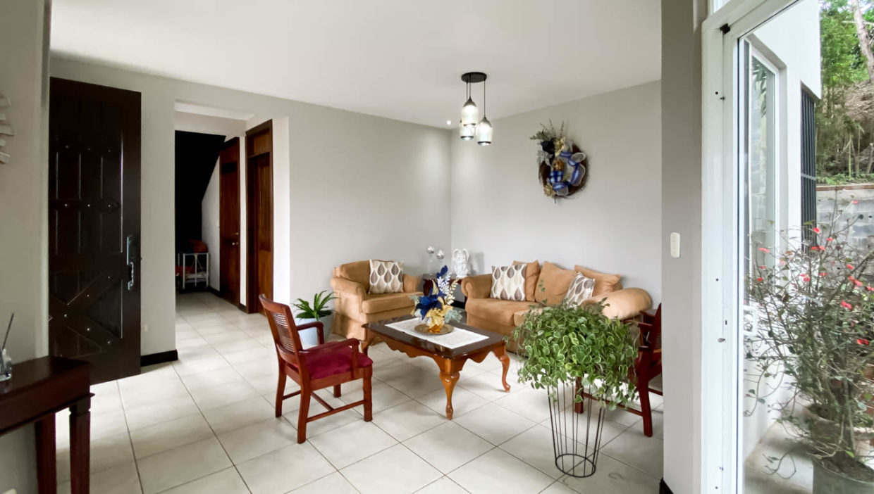 05Georgeous-house-with-amazing-views-in-San-Isidro-Grecia-42