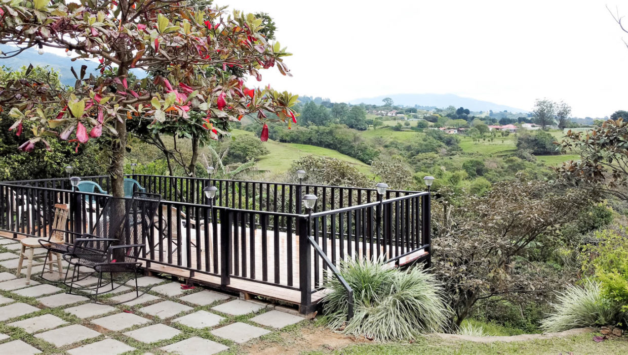 Georgeous-house-with-amazing-views-in-San-Isidro-Grecia-38