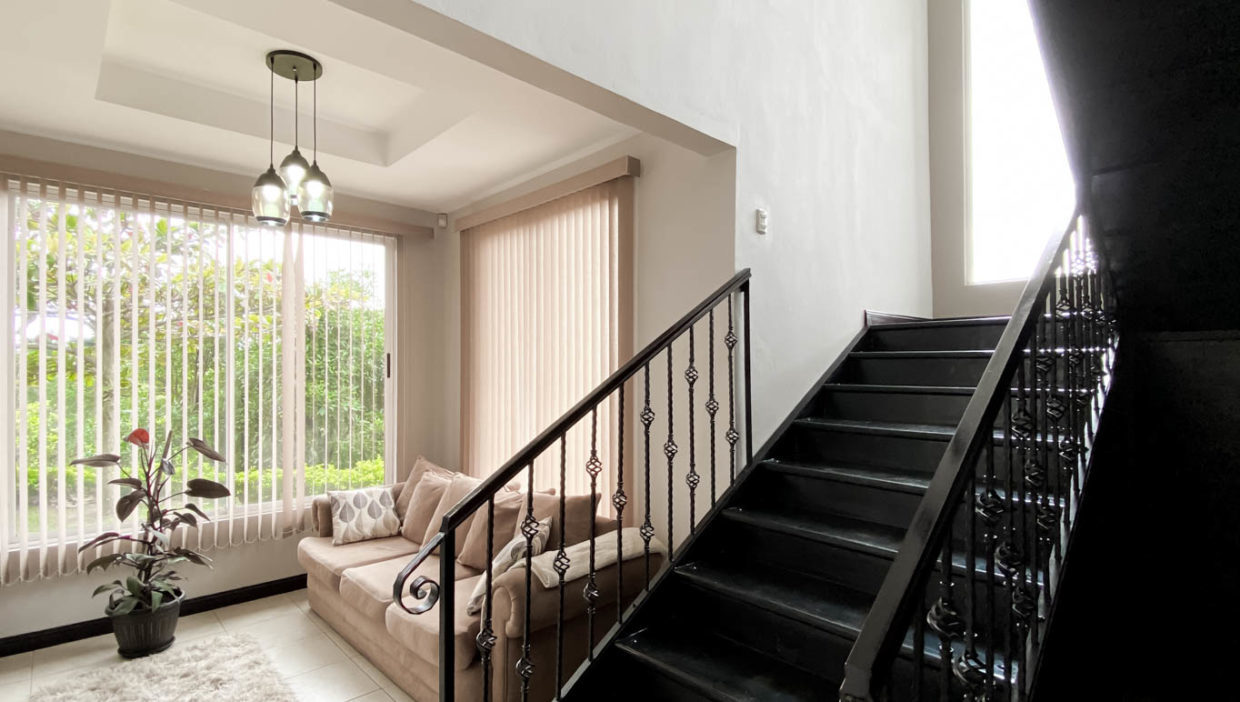 Georgeous-house-with-amazing-views-in-San-Isidro-Grecia-39