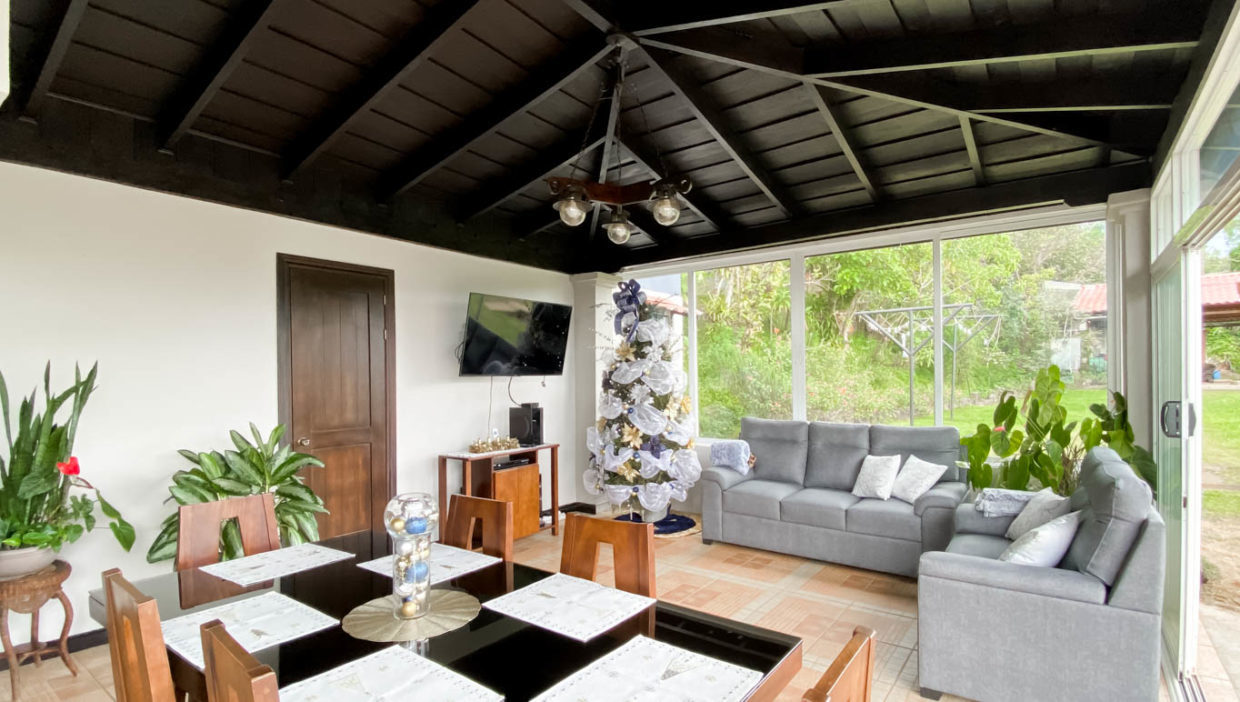 Georgeous-house-with-amazing-views-in-San-Isidro-Grecia-46