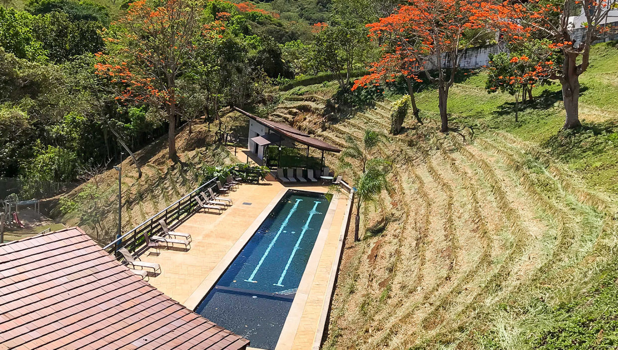 Lot-with-spectacular-views-in-Condo-Hacienda-Natura-14
