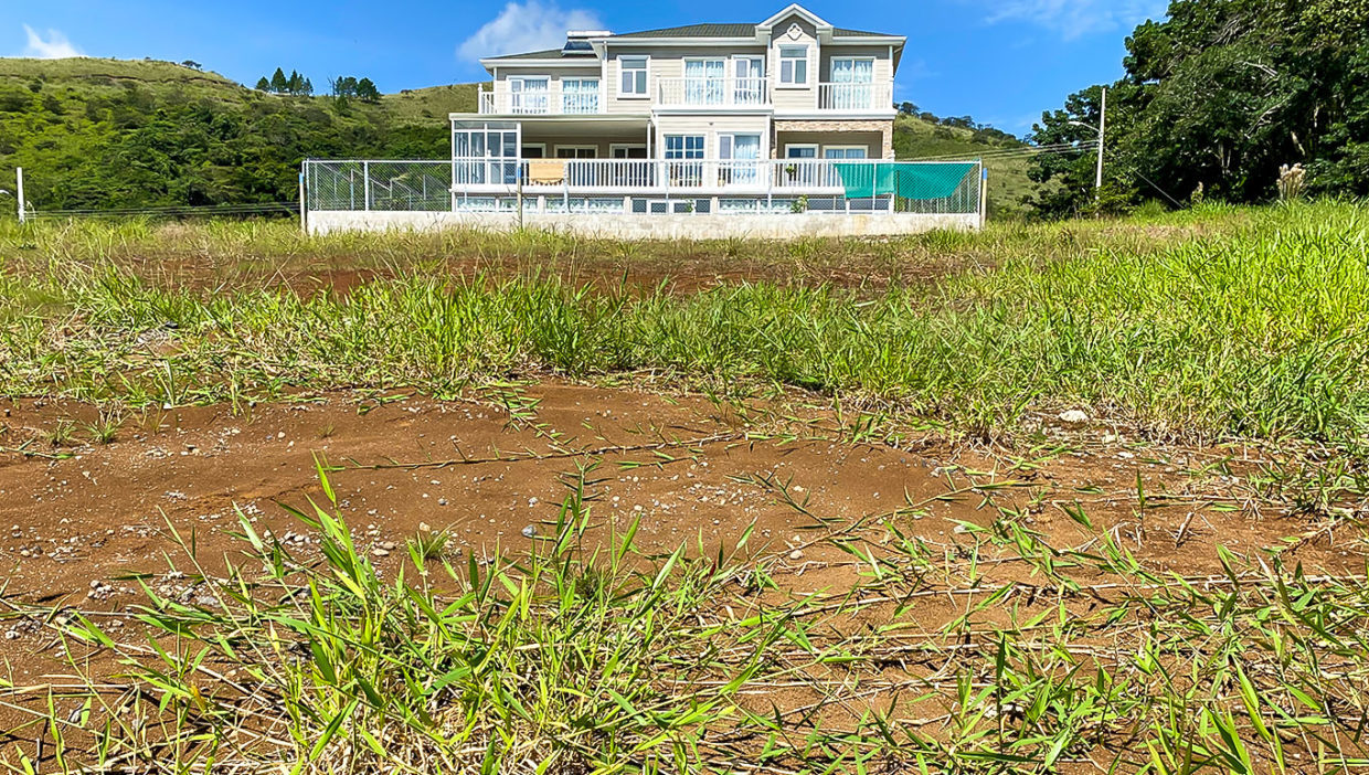 Lot-with-spectacular-views-in-Condo-Hacienda-Natura-2