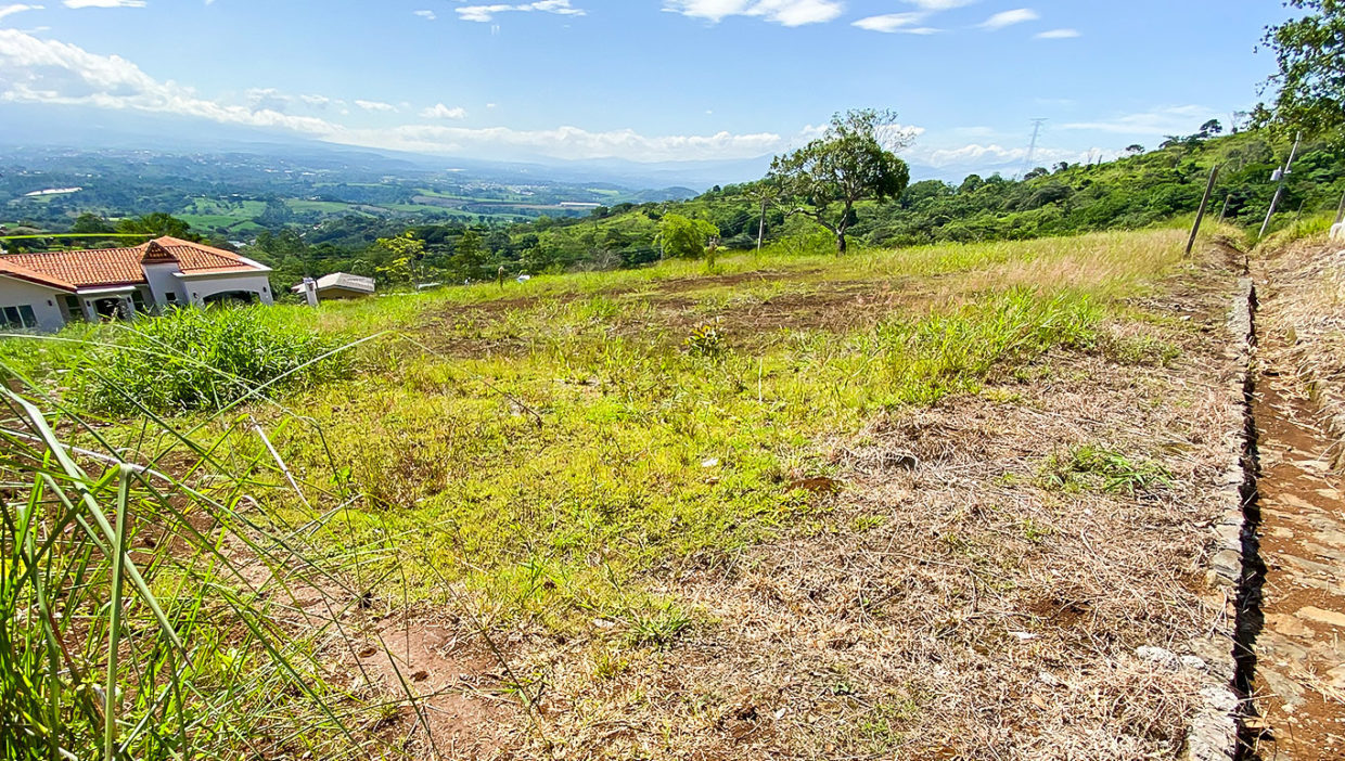 Lot-with-spectacular-views-in-Condo-Hacienda-Natura-4