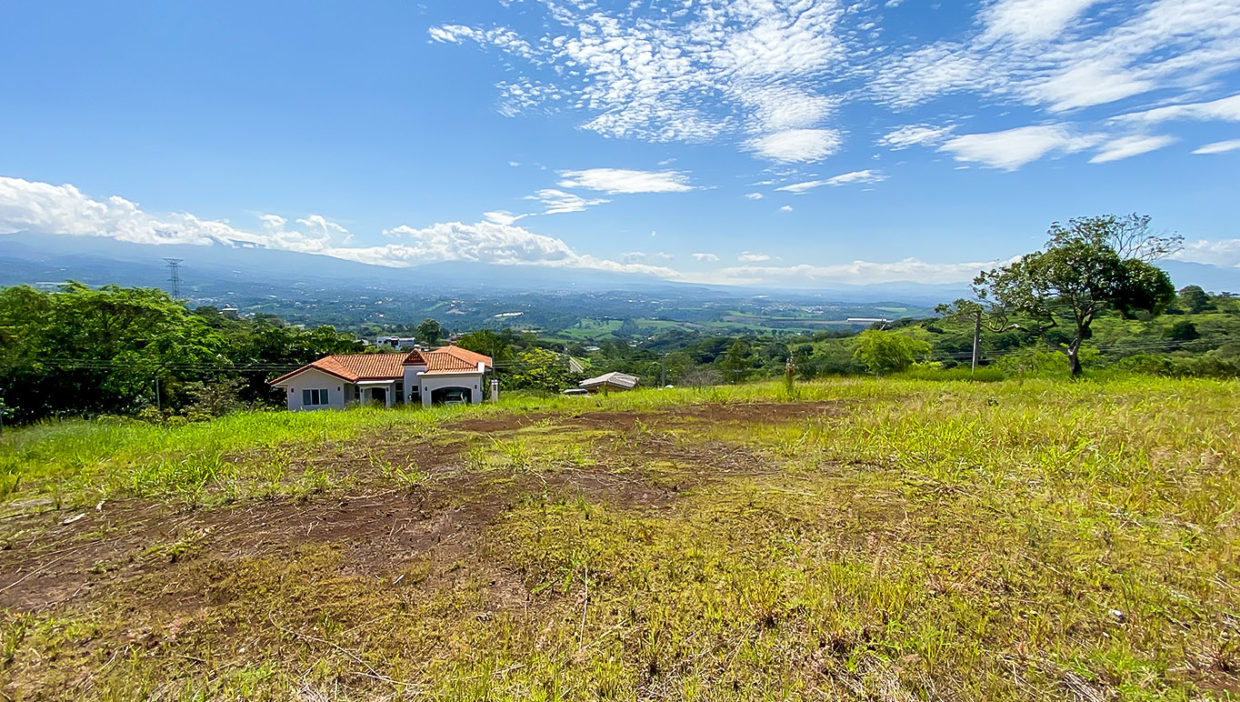Lot-with-spectacular-views-in-Condo-Hacienda-Natura-6