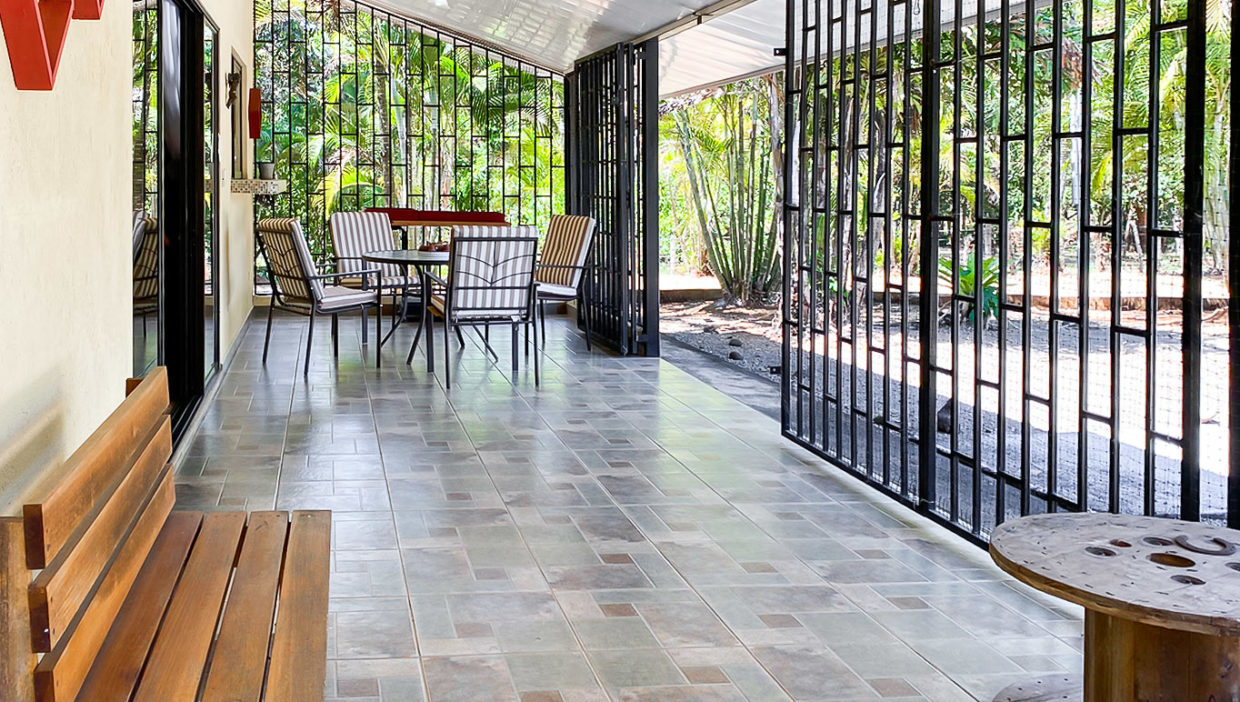 Nice-cabin-with-pool-in-San-Mateo-Alajuela-10