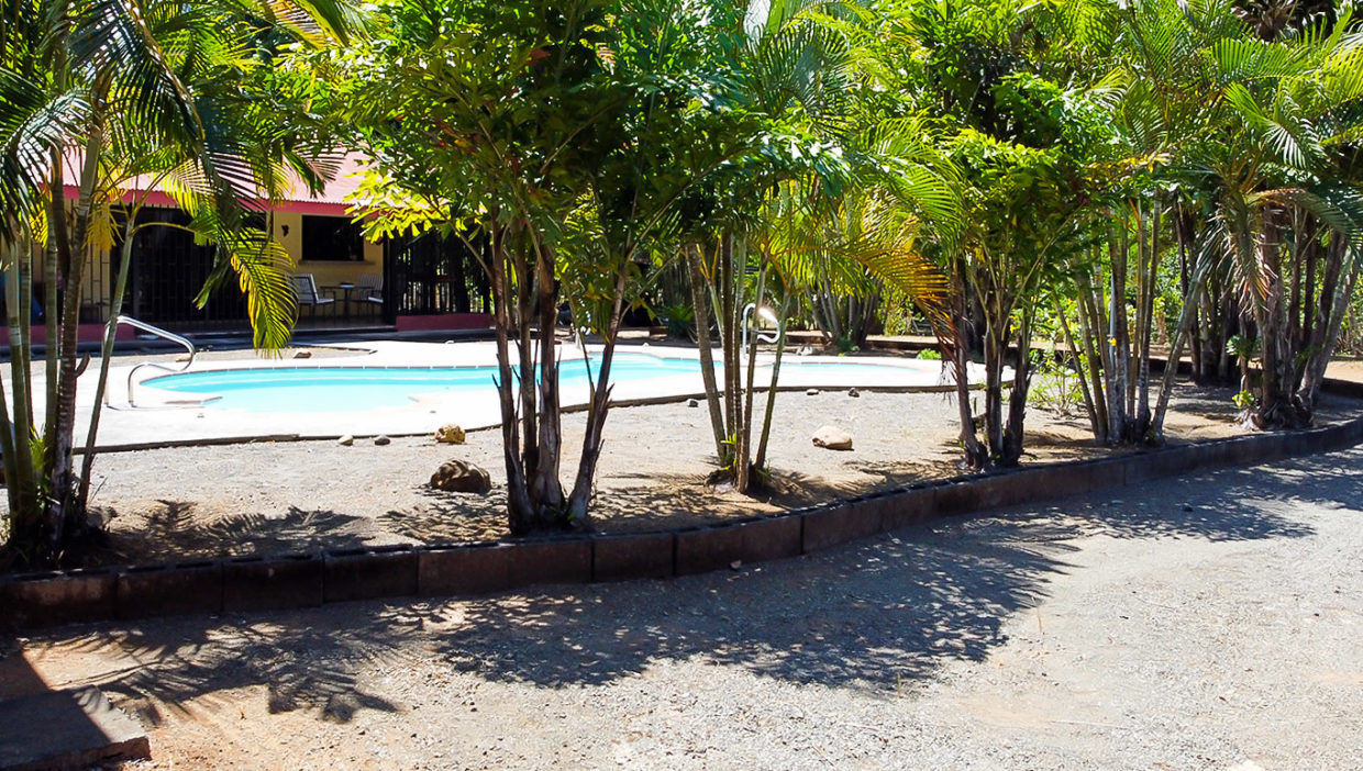 Nice-cabin-with-pool-in-San-Mateo-Alajuela-13
