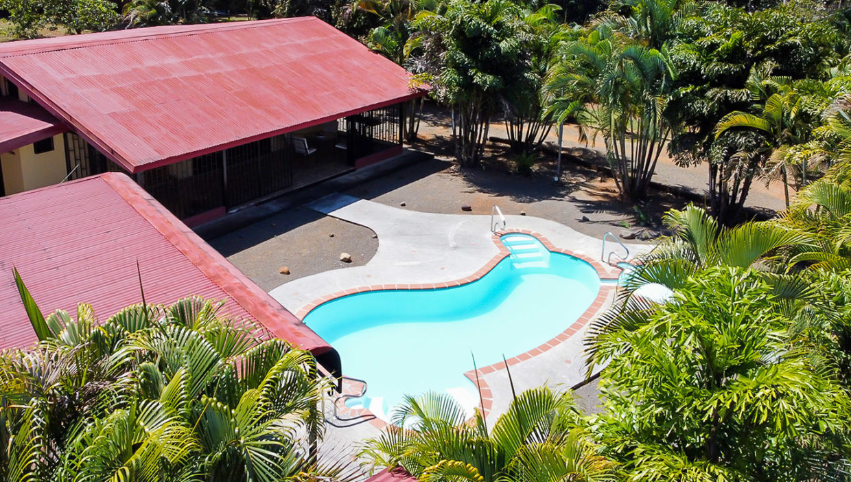 Nice-cabin-with-pool-in-San-Mateo-Alajuela-15