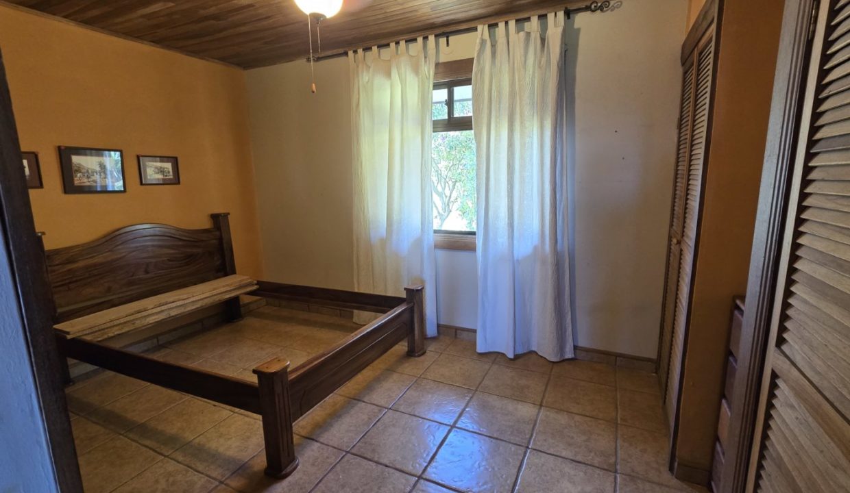 mainbedroom