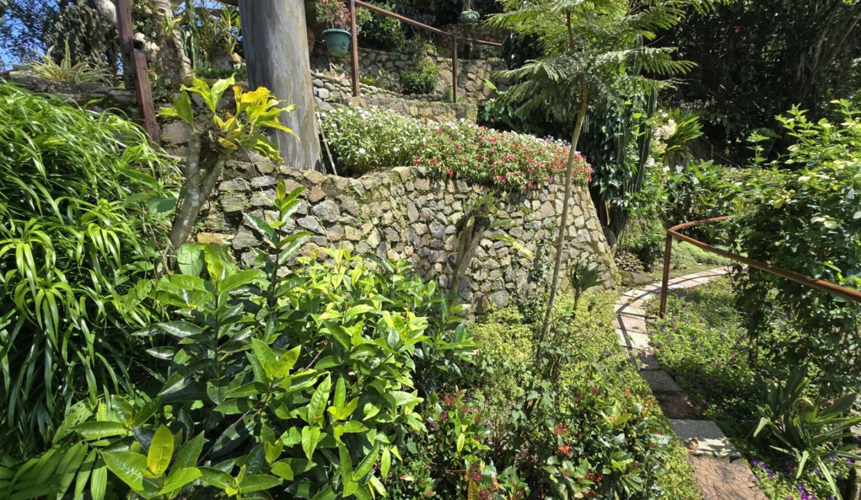GardenWall
