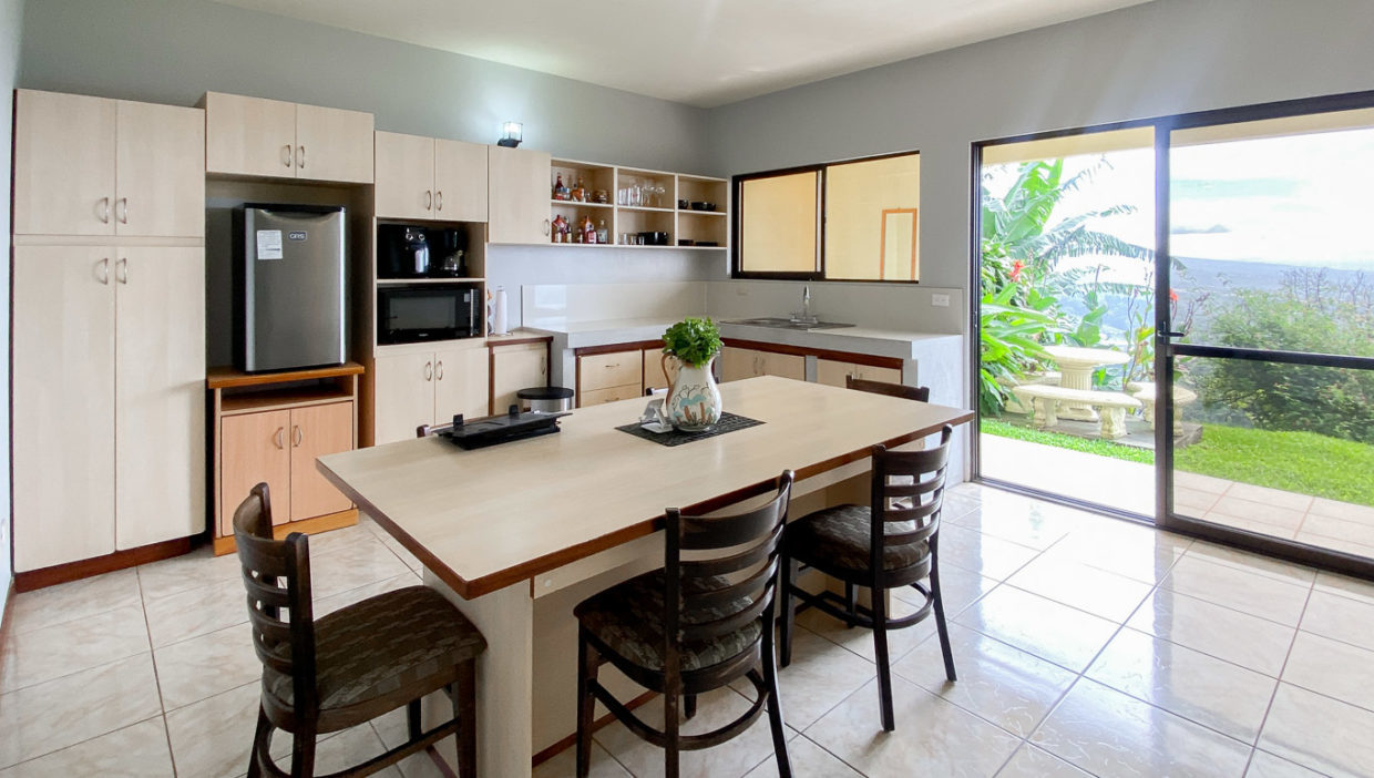 House-with-spectacular-views-El-Cajon-Grecia-19