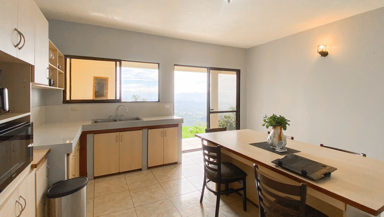 House-with-spectacular-views-El-Cajon-Grecia-21