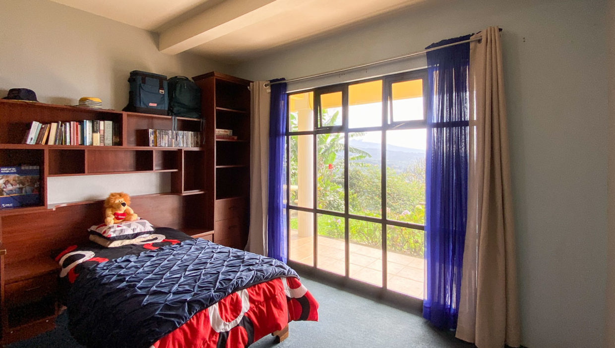 House-with-spectacular-views-El-Cajon-Grecia-23