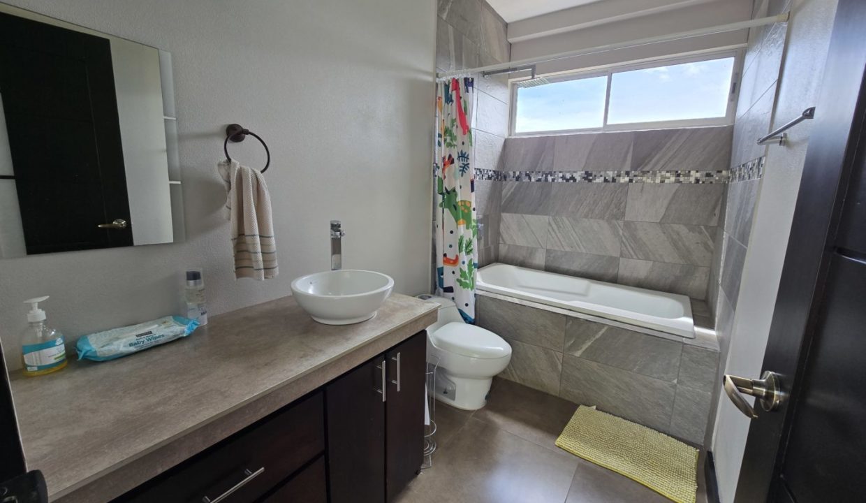 bathroom1