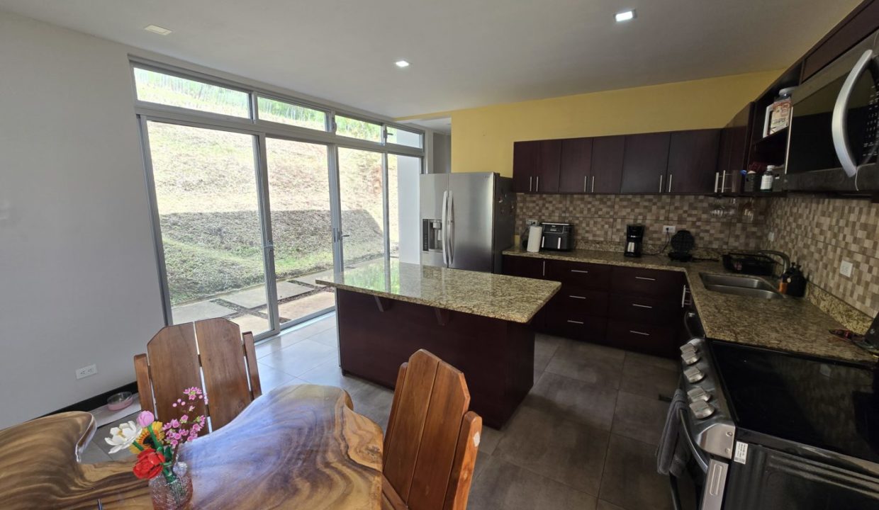 kitchen2