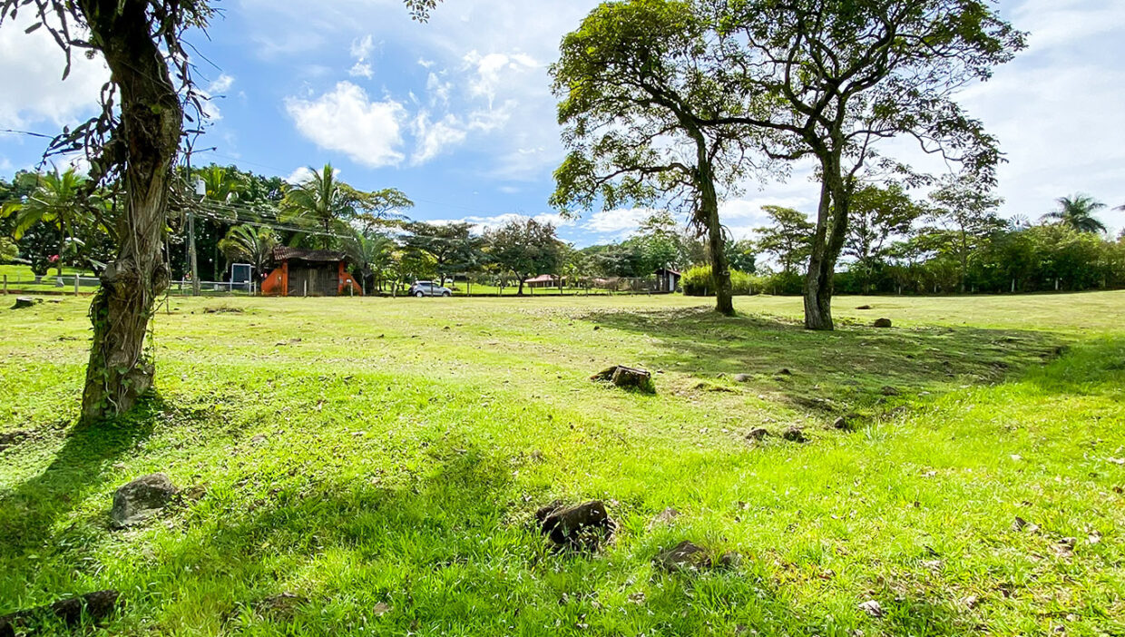 Nice-estate-dream-house-Turrucares-2