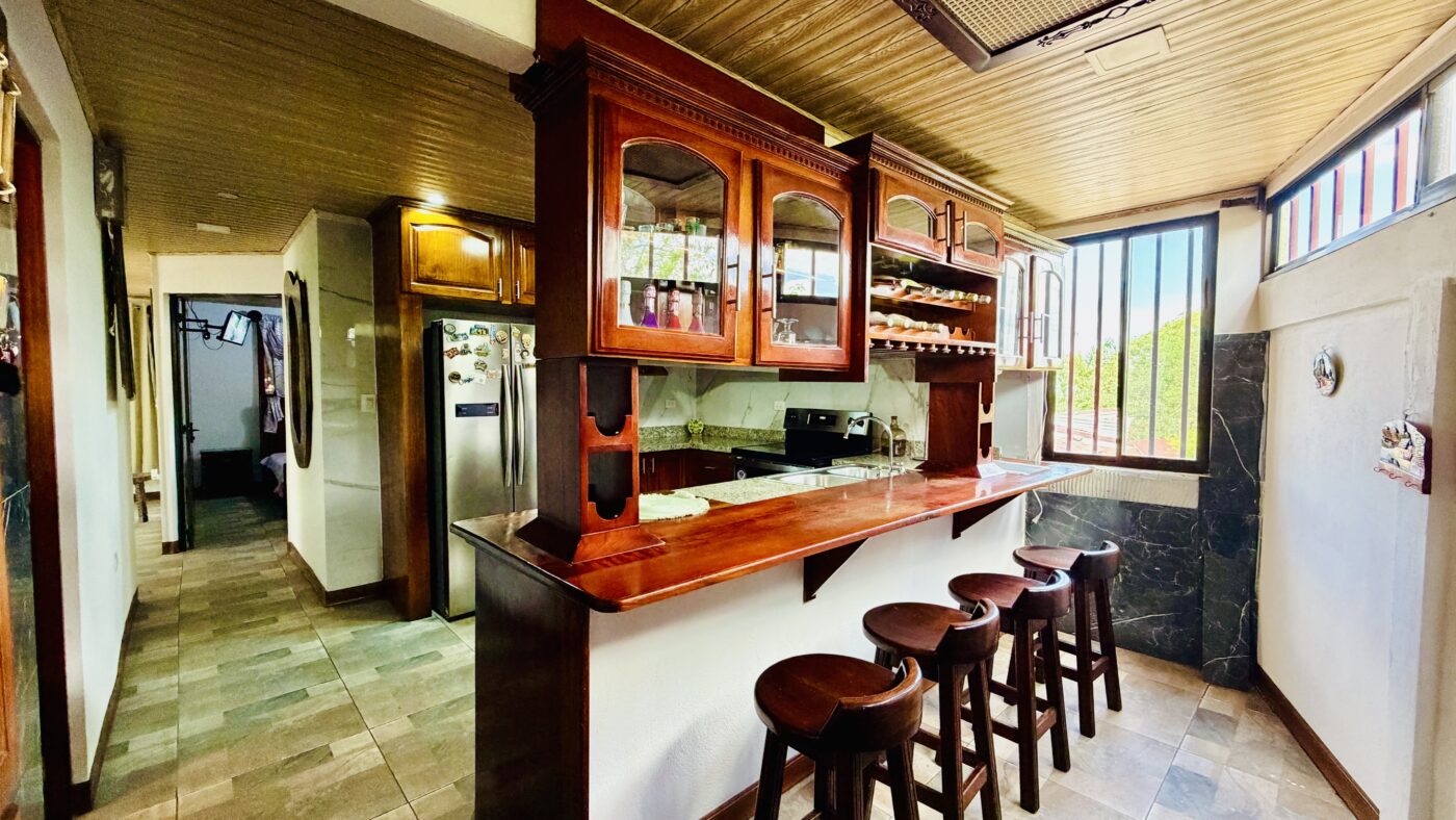 Cozy Furnished Home in San Pedro de Poás, Prime Location and Pleasant Climate