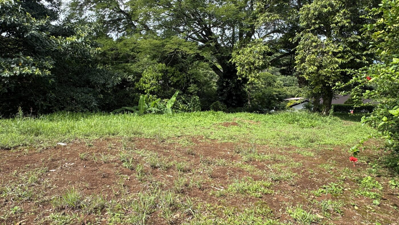 Exclusive Lot in Hacienda El Paseo Gated Community, Grecia